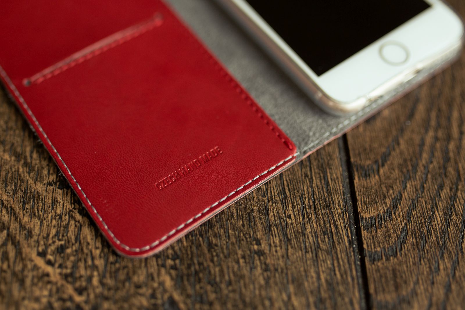 FIXED FIT for Apple iPhone 11 Pro, red